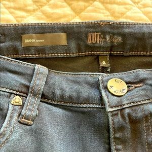EUC Size 8 Kut from The Kloth Diana skinny jeans